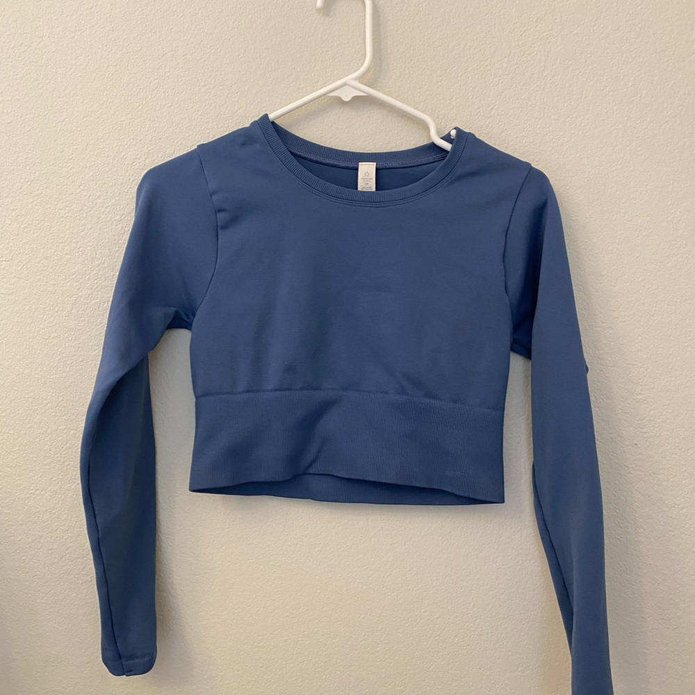 Aerie top